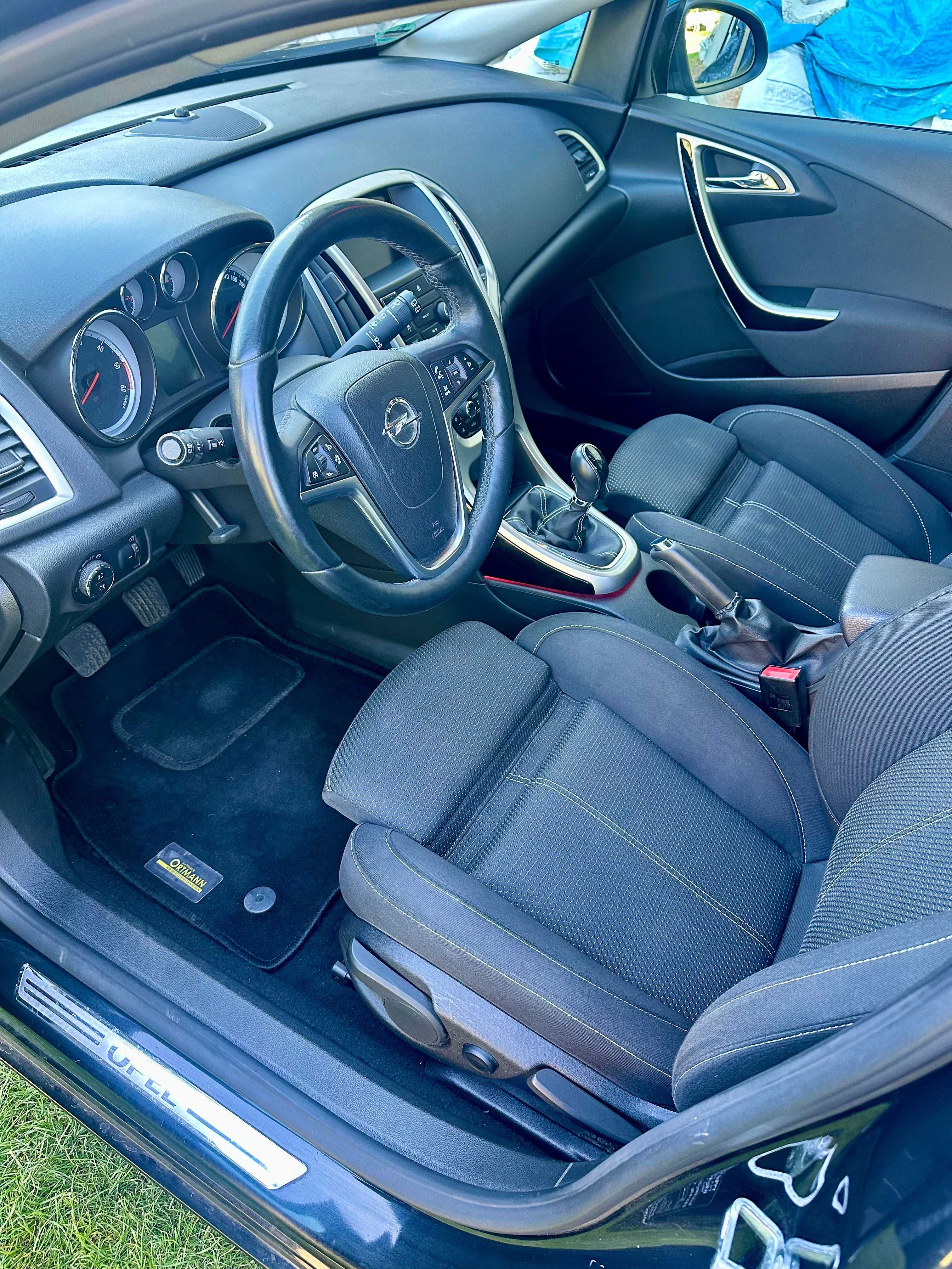 Opel Astra J   | 2.0 CDTI |  189KM  |  SPORT  | 2 komplety kół | HAK |