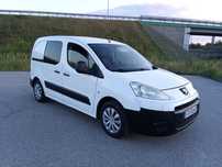 Peugeot PARTNER  Mały przebieg 181000 Km, Klimatyzacja, Hak, 3 osobowy