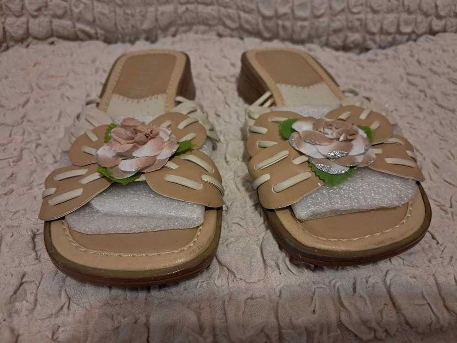 Босоніжки , шльопки жіночі, вєтнамки, літнє взуття