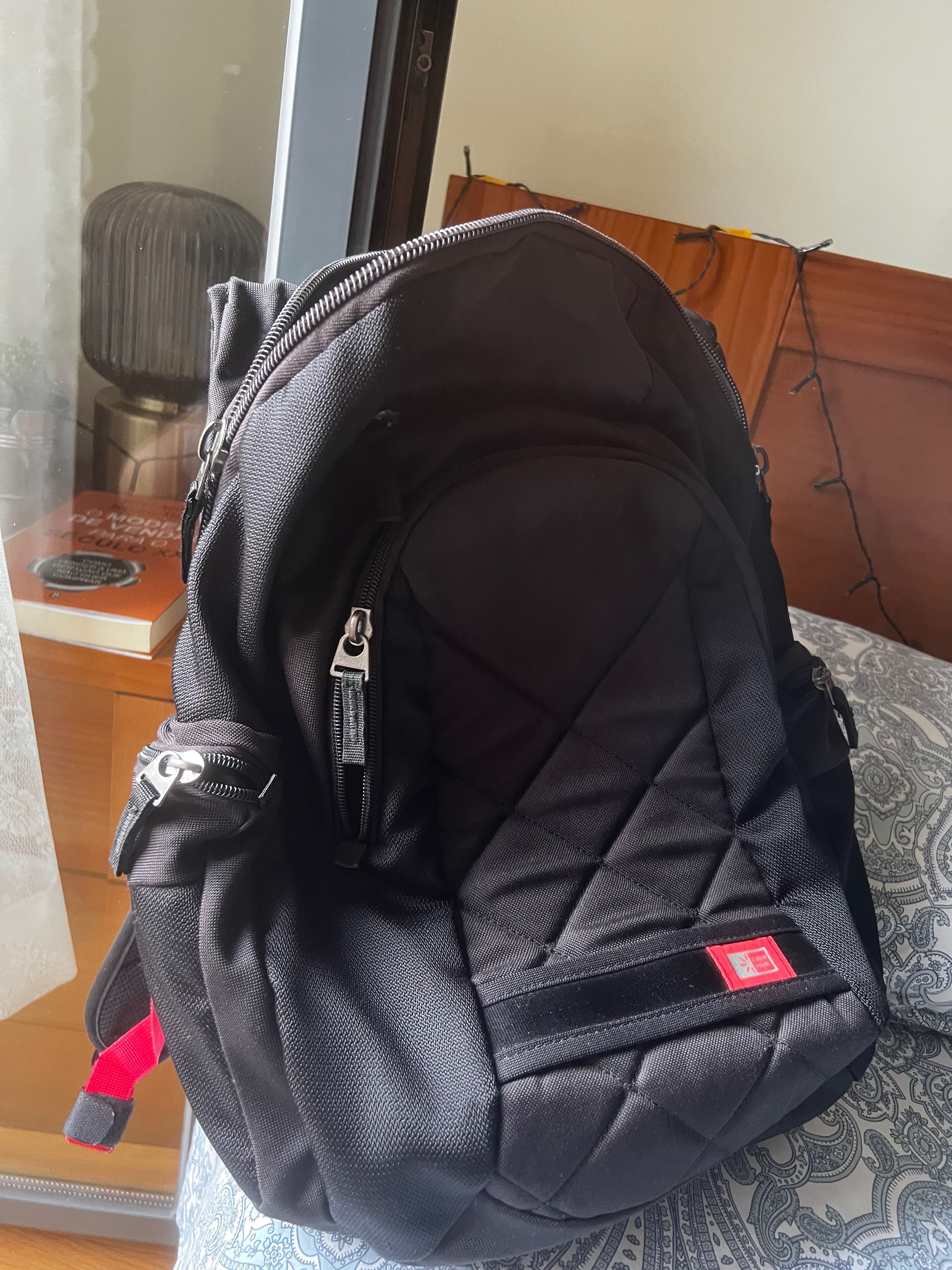 Mochila case Logic para computador portátil 16 polegadas