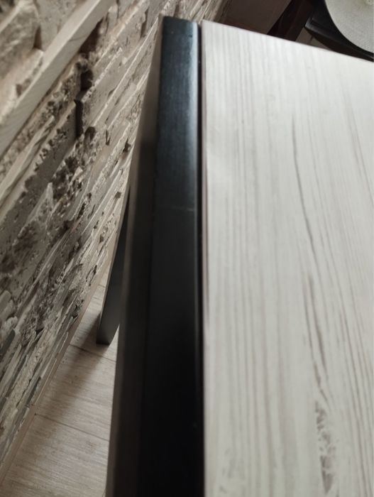 Продам стол кухонный