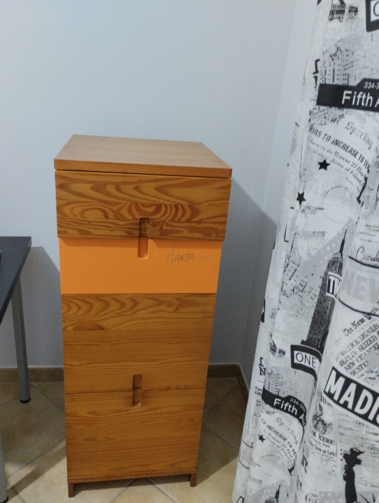 Quarto completo para jovem menino