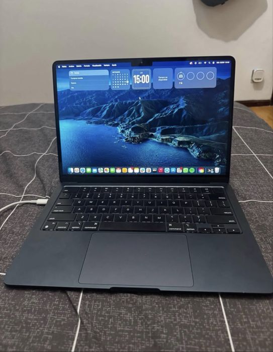 Macbook air m2 praticamente nova