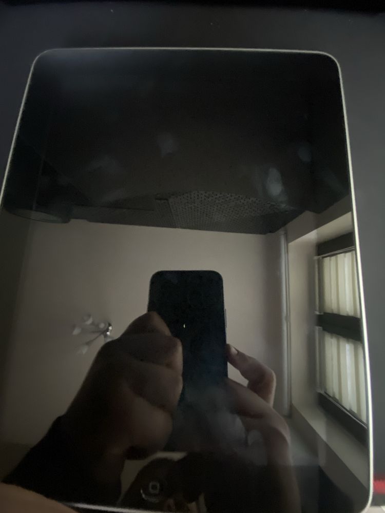 Ipad 1gen srebrny