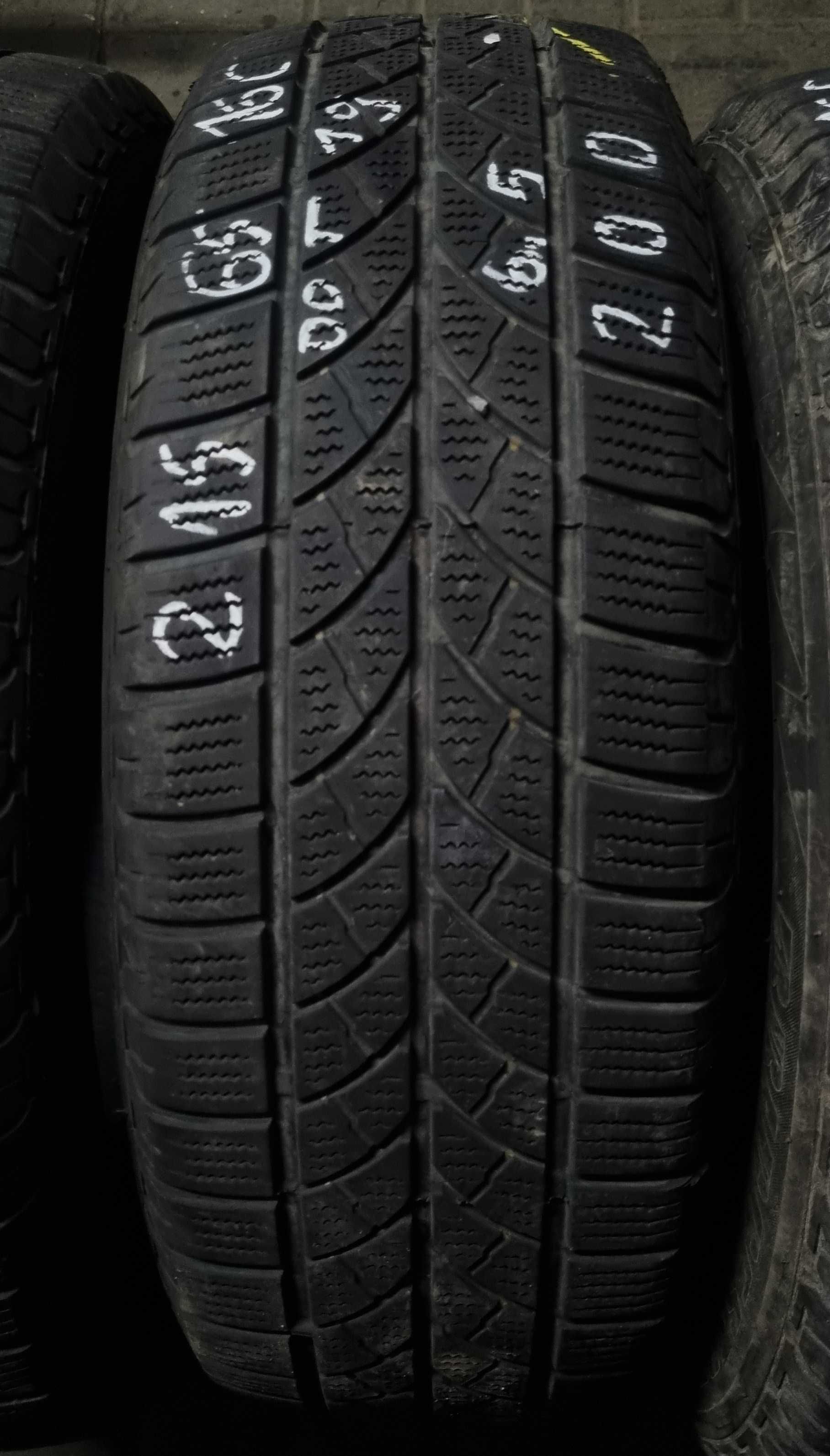215/65R16C Bridgestone Blizzak LM18C Zima