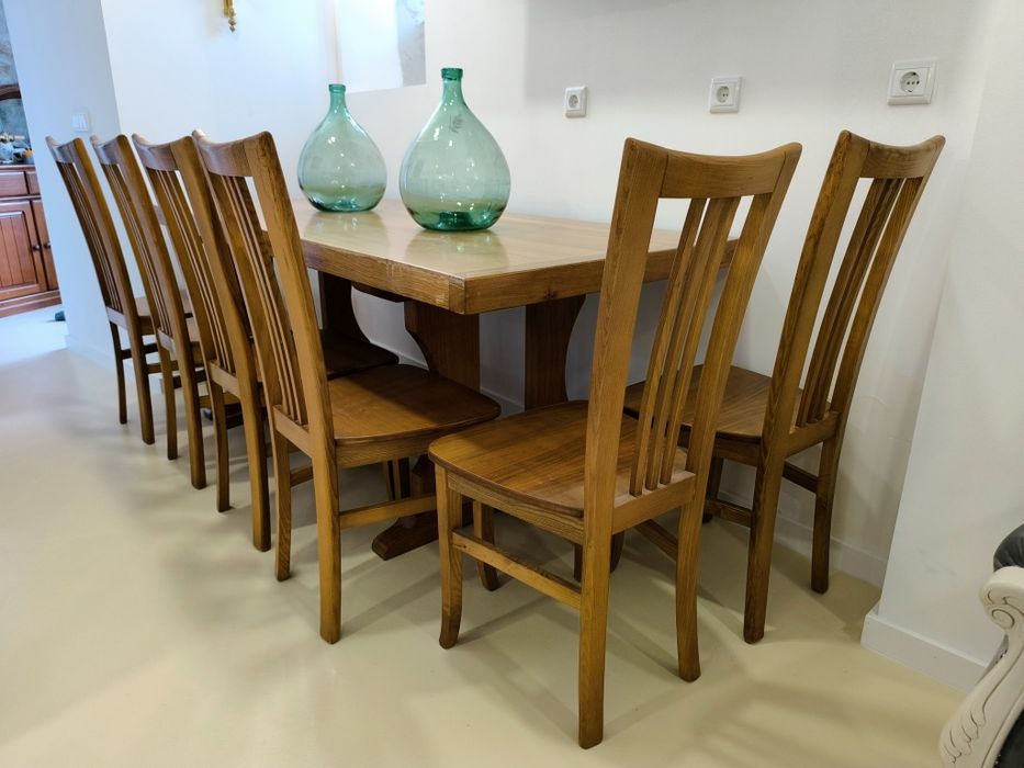 Conjunto de  sala Mesa com 6 cadeiras em carvalho francês