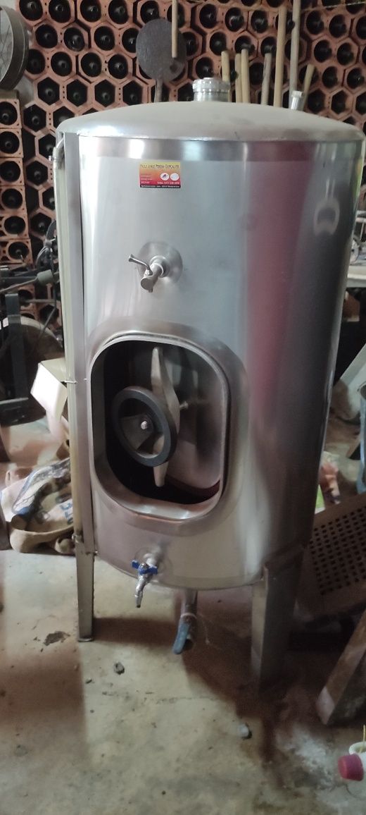 2 cubas de vinho inox , novas nunca usadas