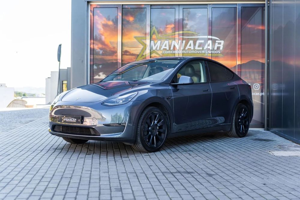 Tesla Model Y Long Range Dual Motor AWD