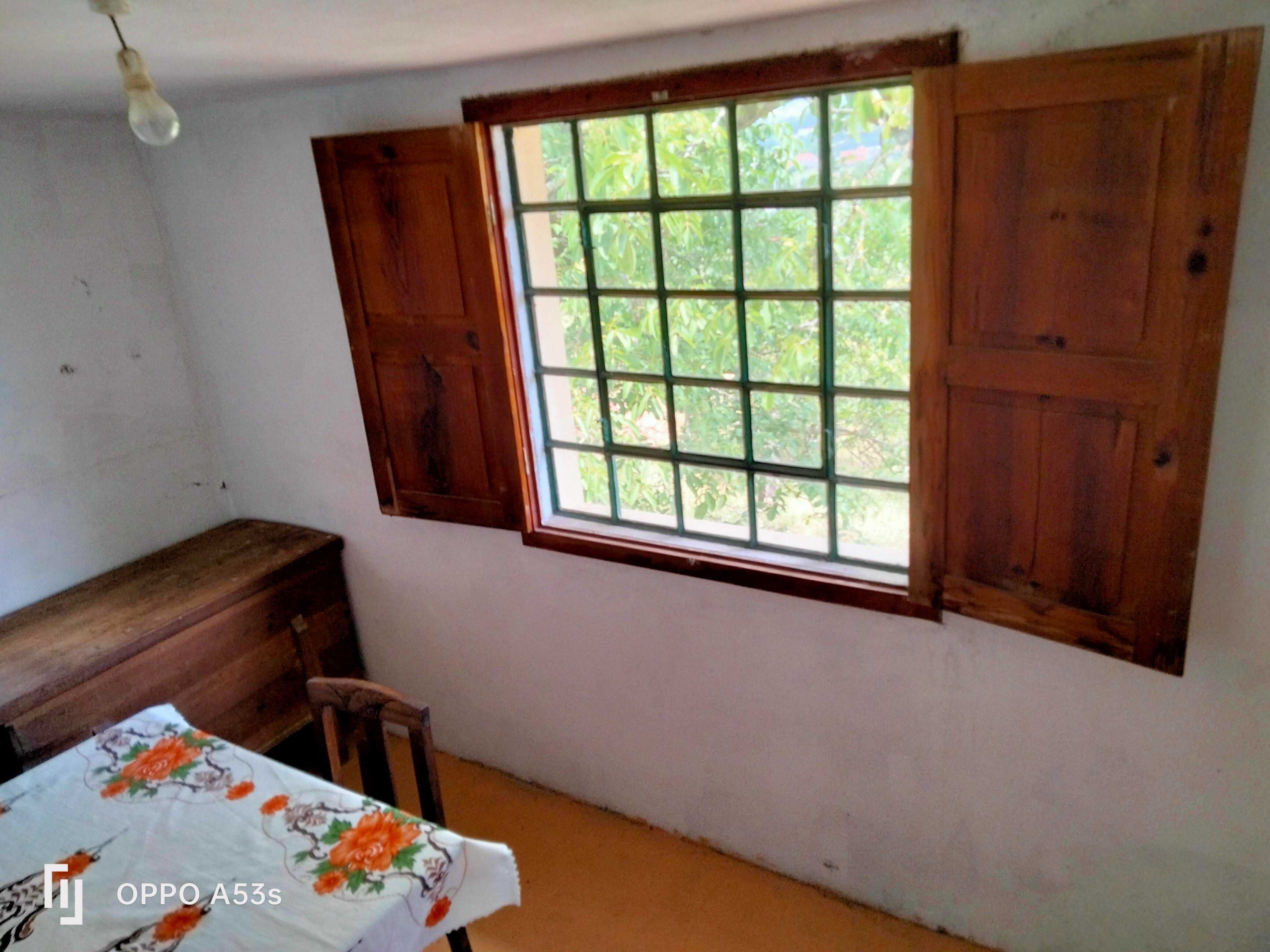 Pequena quinta junto à cidade de Pombal