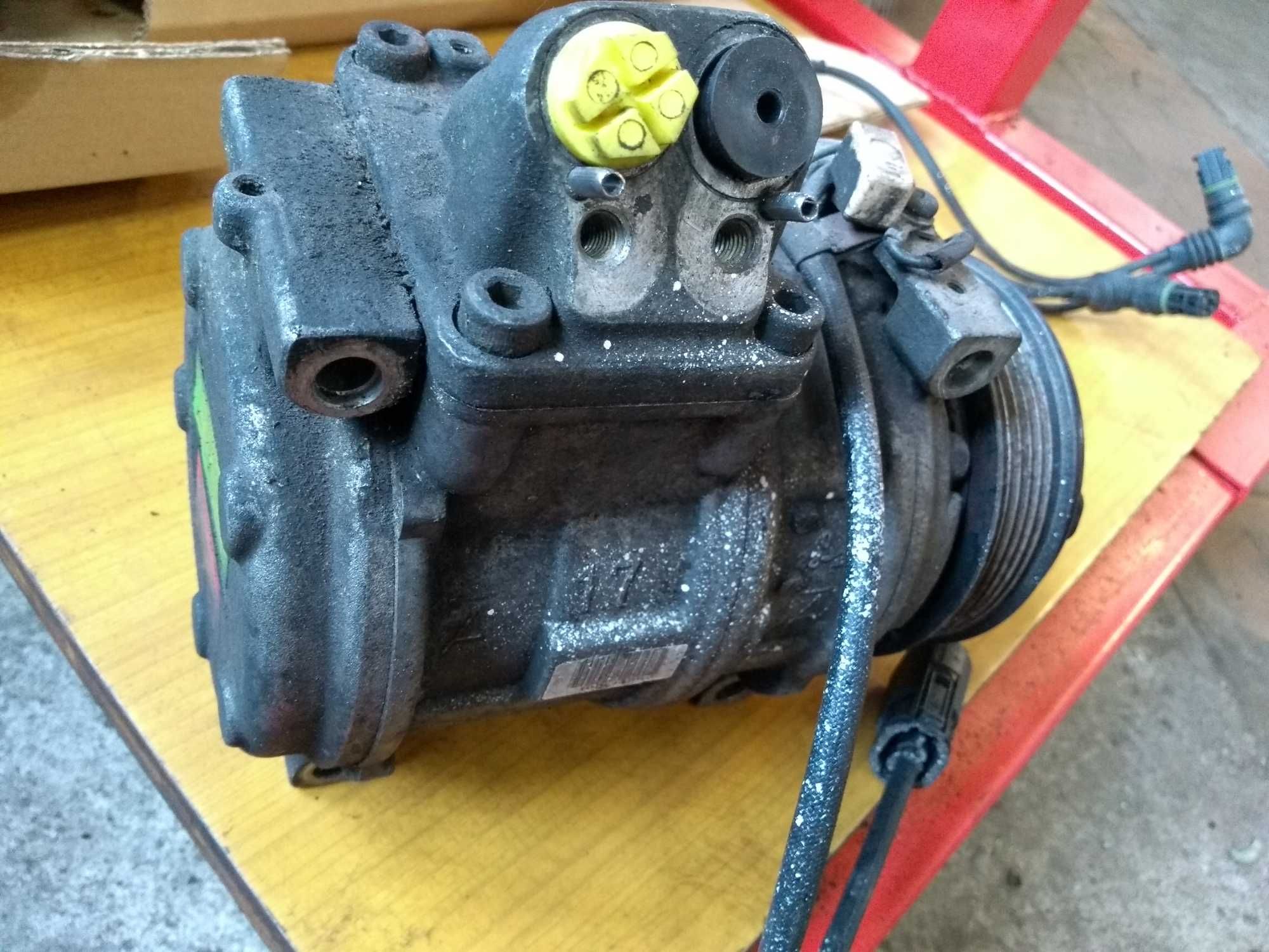 Kompresor klimatyzacji E31 850 E38 750 M73