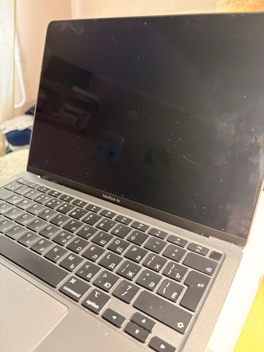 13-inch MacBook Air with Apple M1 chip