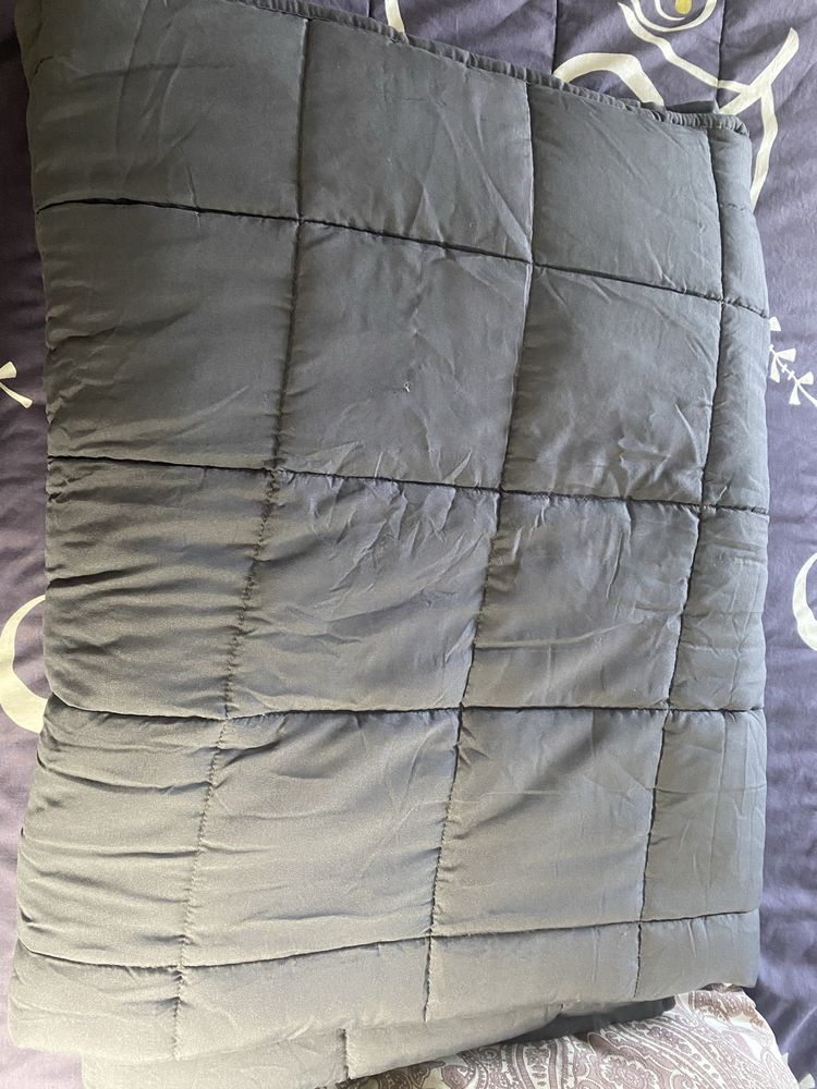 Manta pesada para o Inverno, Nova.