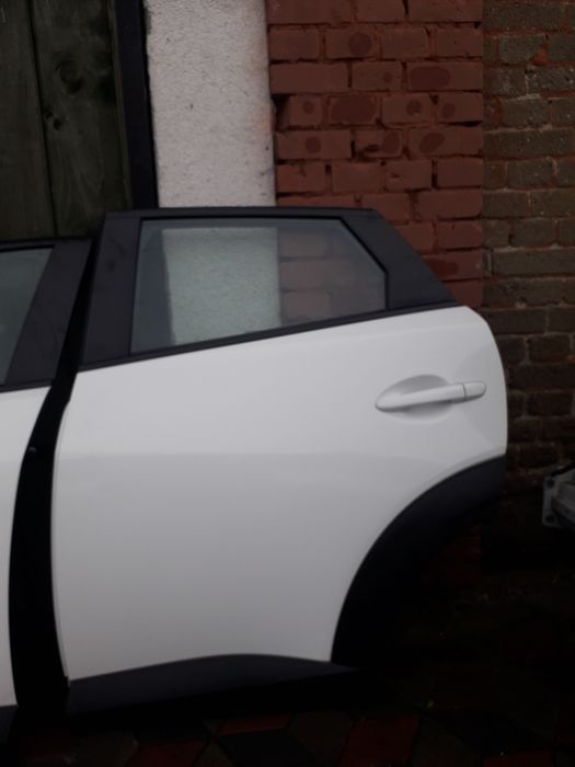 Drzwi mazda cx3 w kolor biale