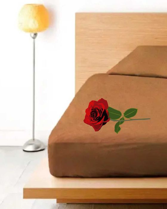 Простирадло махрове двоспальне на резинці з наволочками 50х70 см.