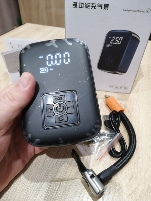 Насос, автокомпрессор аккумуляторный, портативный.