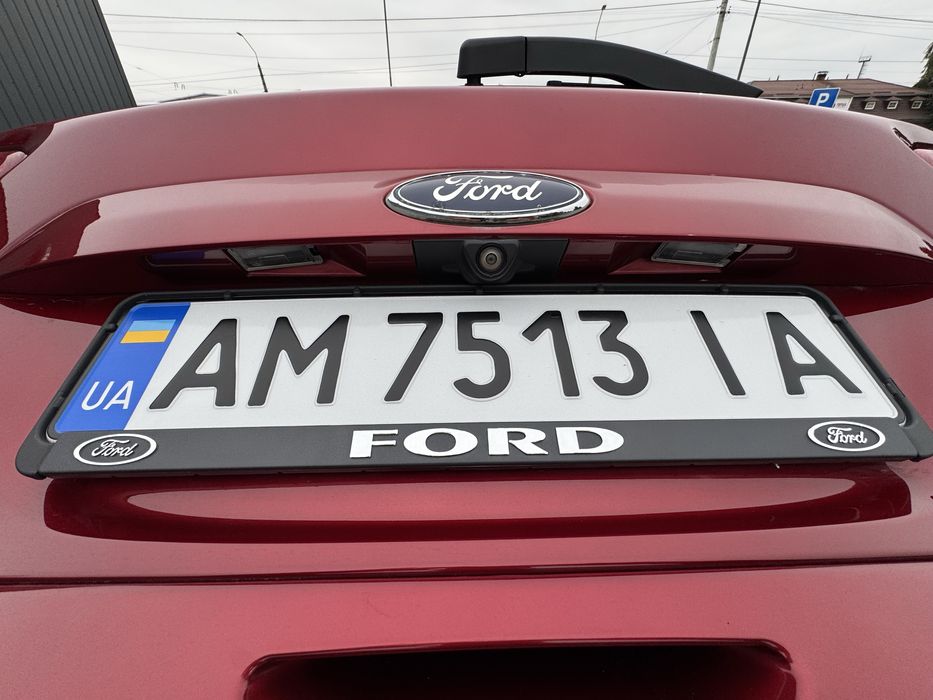 Продаєтся Ford Kuga 2015 року