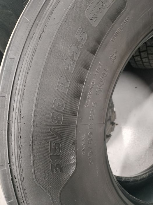 Pneu semi novo 315/80R22,5