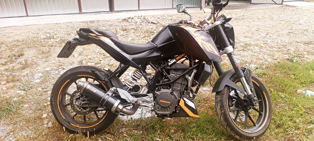 WDZIĘCZNY KTM Duke 125 cc 2013r.