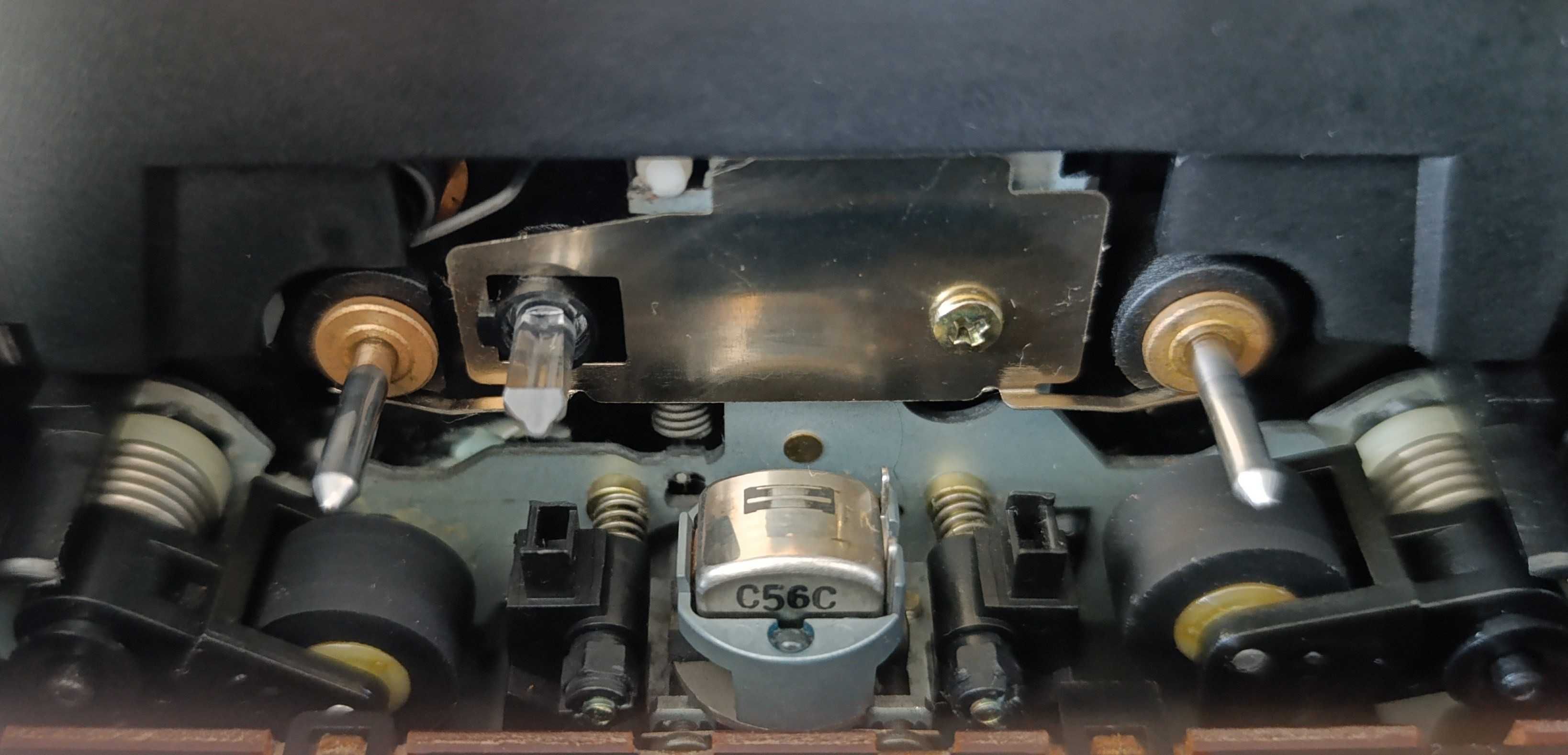 Кассетная дека Kenwood KX-94W.