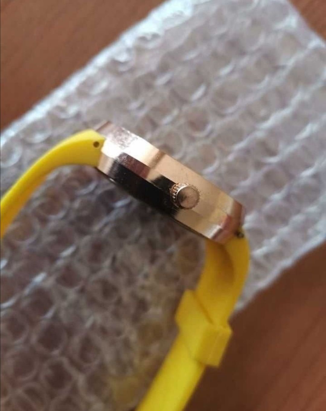 Relógio Gucci Yellow