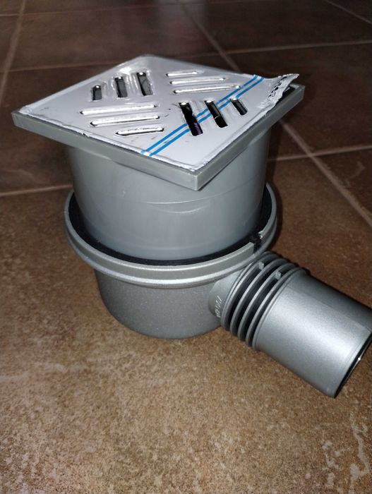 Wpust podłogowy KESSEL Classic DN50 kratka 12x12 cm