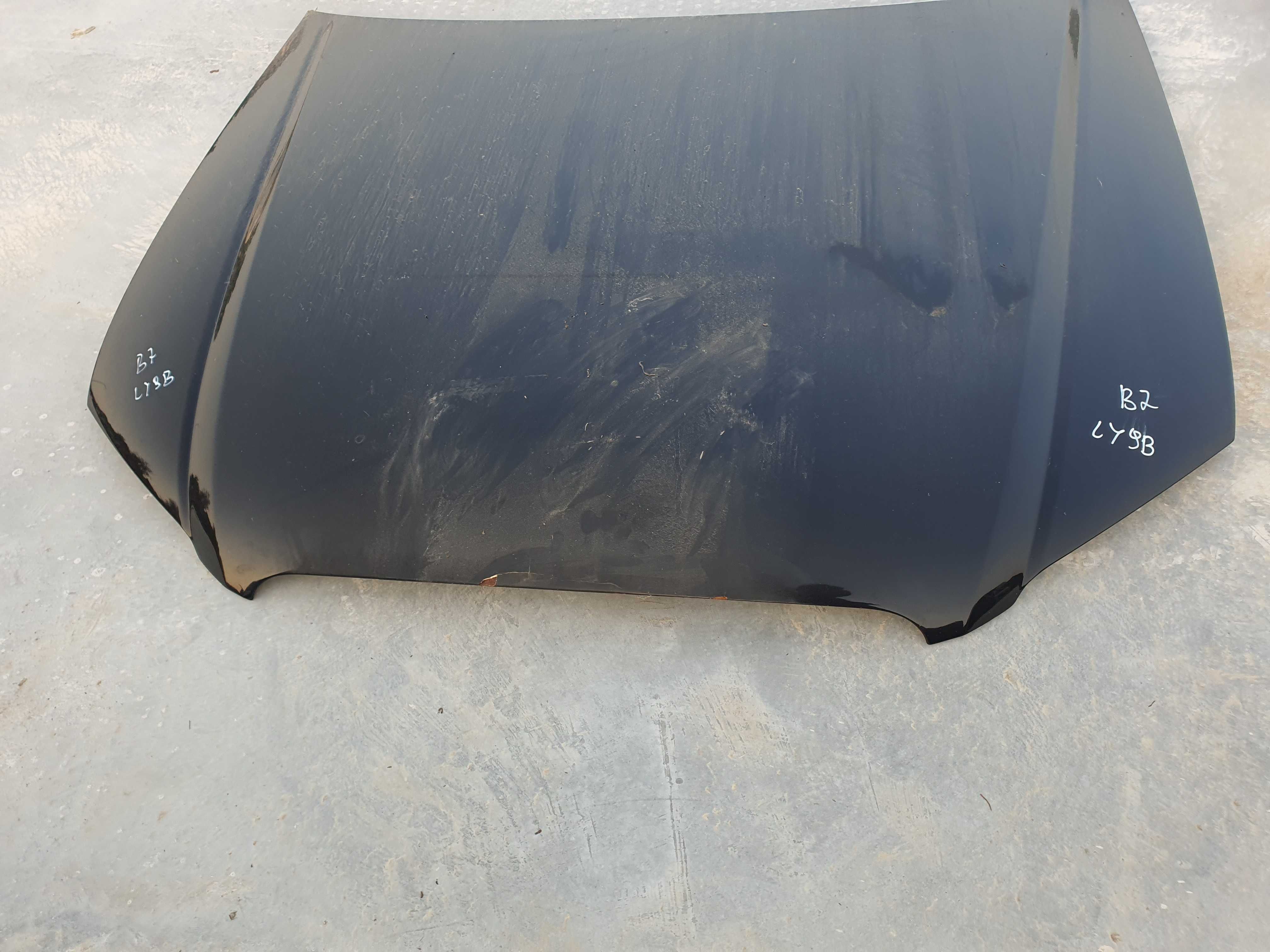 Audi A4 B7 maska przednia czarna LY9B 2 AL