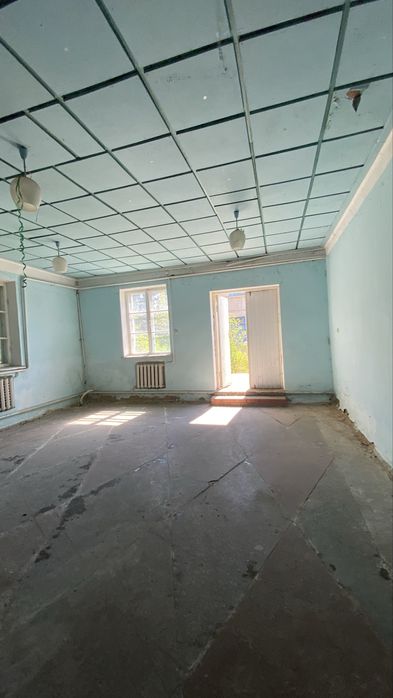 Продаж комерційних будівель у Вороновиці