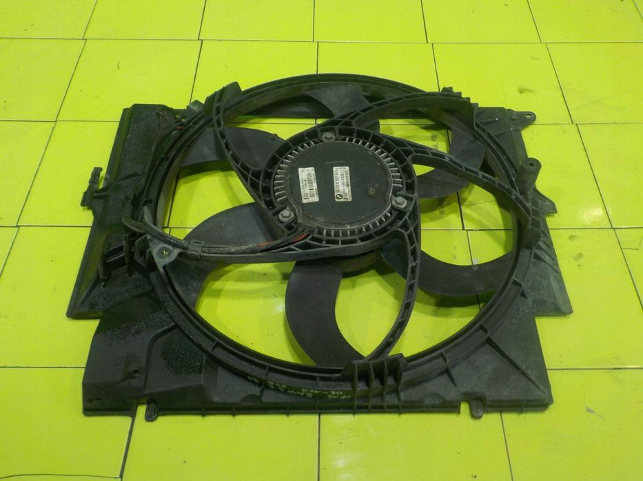 BMW 3 E90 LIFT 2.0 D 09r wentylator chlodnicy 6937515