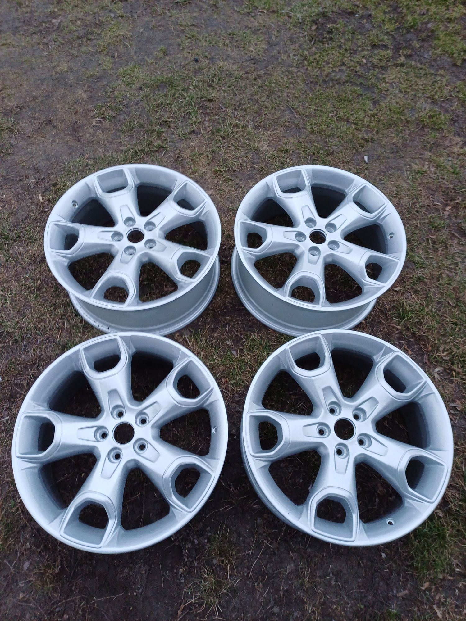 Felgi aluminiowe 19 cali 5x108 ET52.5