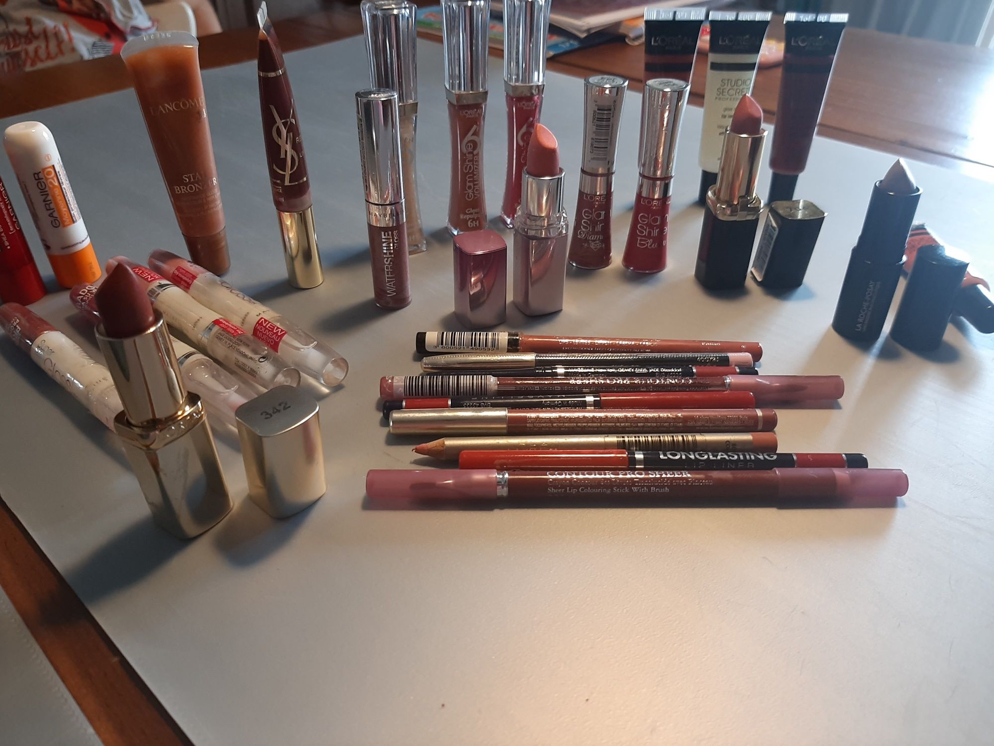 Gloss, lápis e baton, Loreal, Lâncome, YSaintLaurent