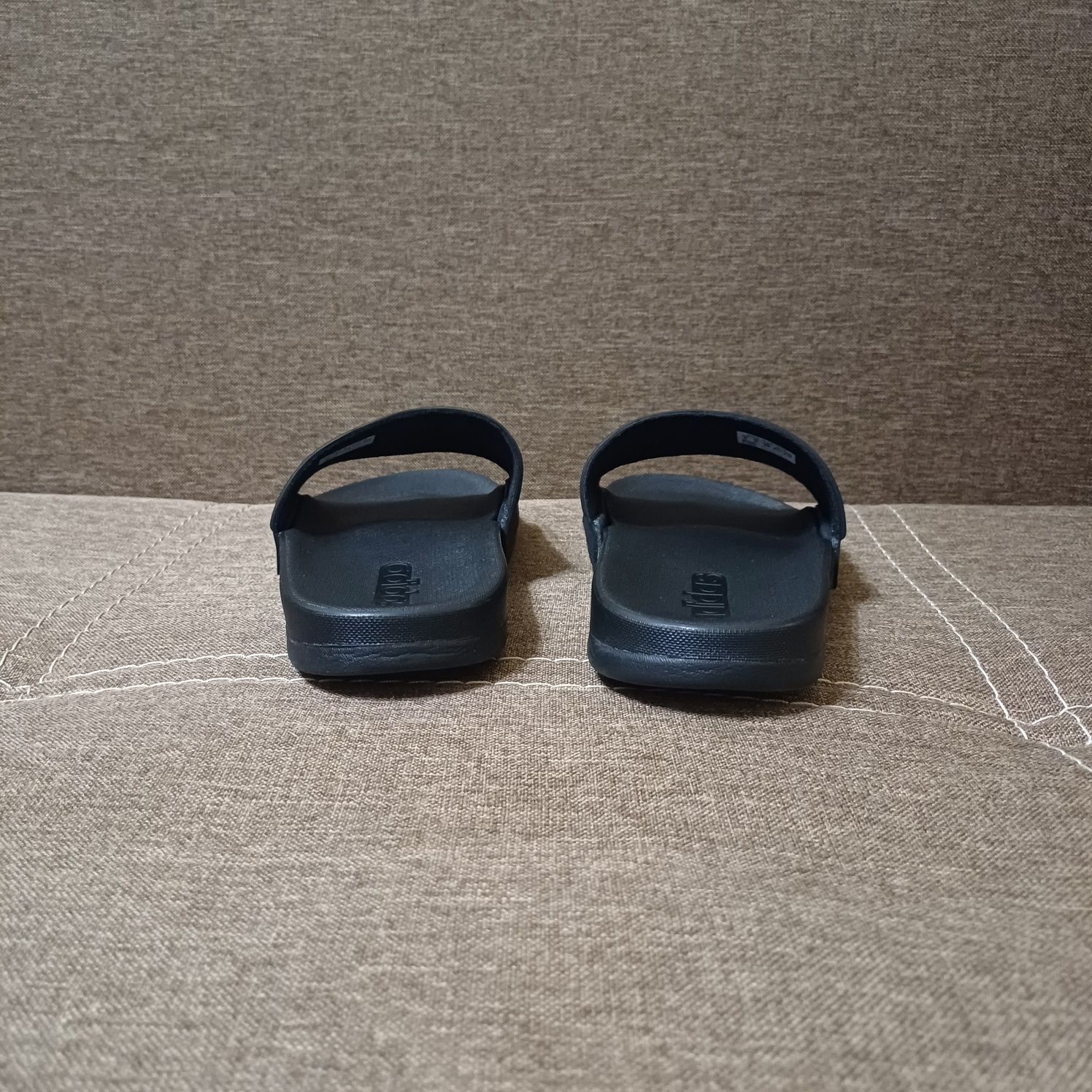 р38/Adidas Cloudfoam Тапочки шлёпанцы unisex