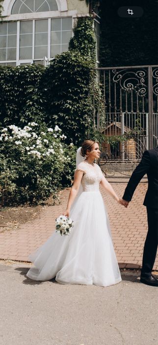 Продам свою весільну сукню