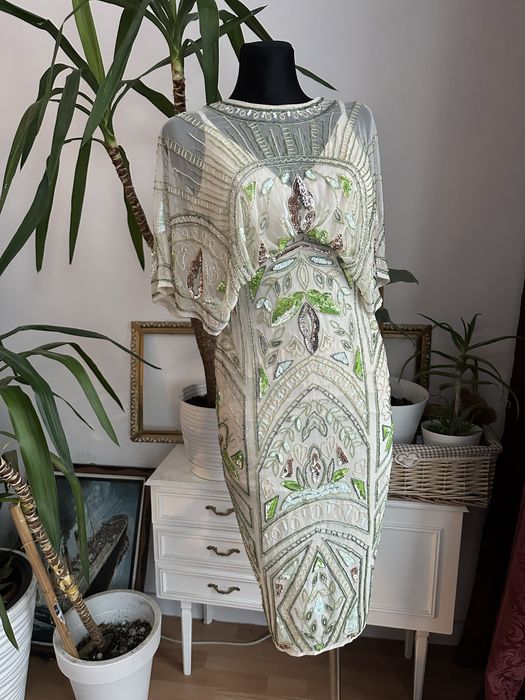 Cekinowa sukienka midi haftowana kwiaty 32 xxs 34 xs asos luxe