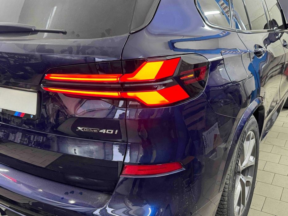 Ліхтарі стопи LCI 2023+ рестайлінг для BMW X5 G05 2018-2022 З НАДПИСОМ