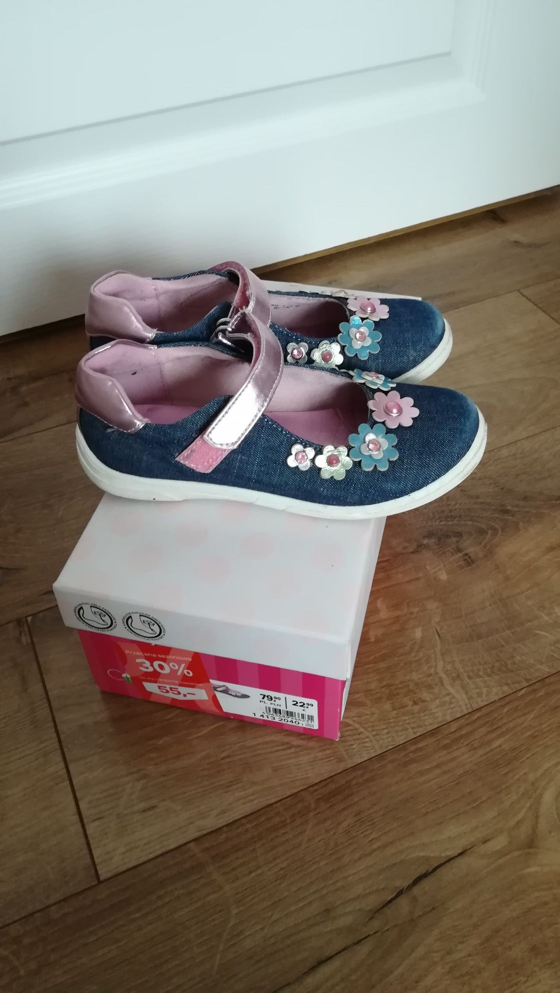 Buty dziewczęce rozmiar 28, wkładka 18,4 cm