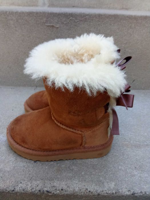Botas menina Ugg - usadas em bom estado