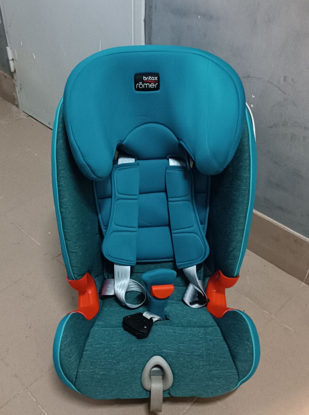 Автокрісло Britax Romer Advansafix ll