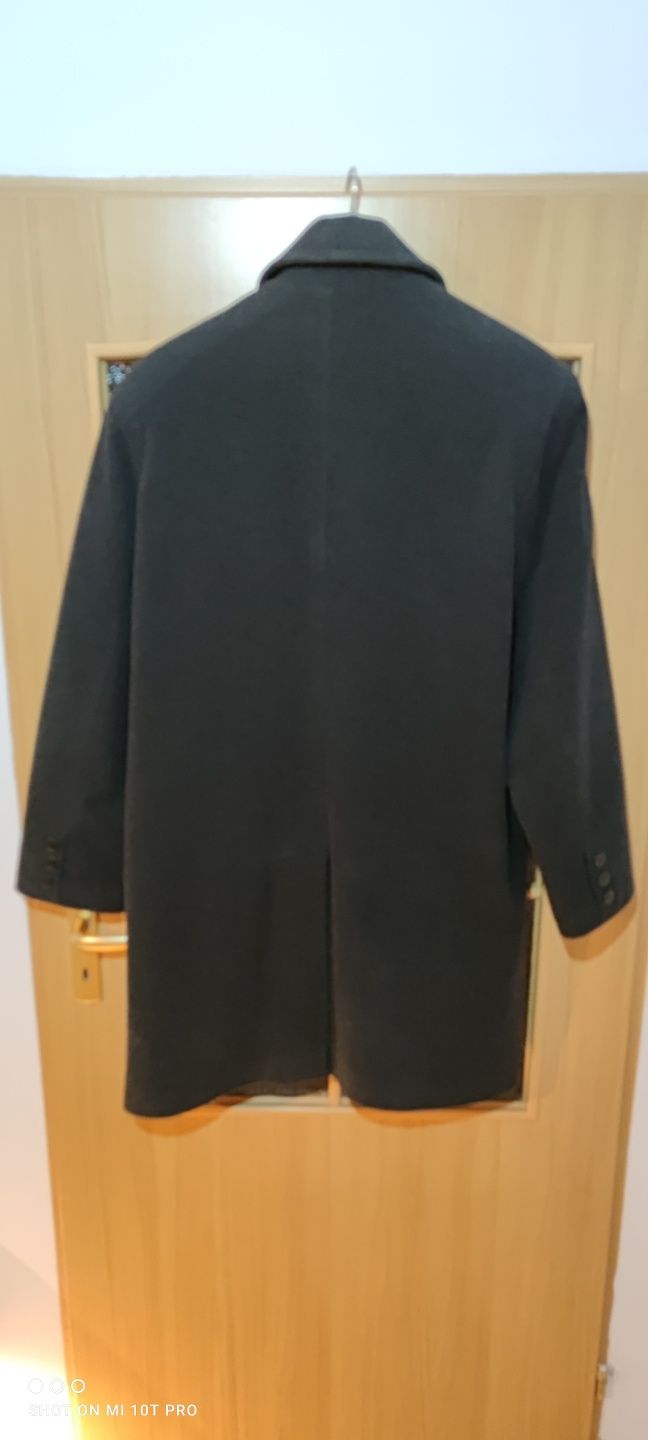 Płaszcz zimowy, męski czarny o rozm. 52. Wzrost 182-186 cm