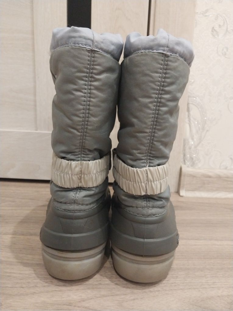 Ботинки зимние-снегоступы на мальчика или девочку фирмы sorel