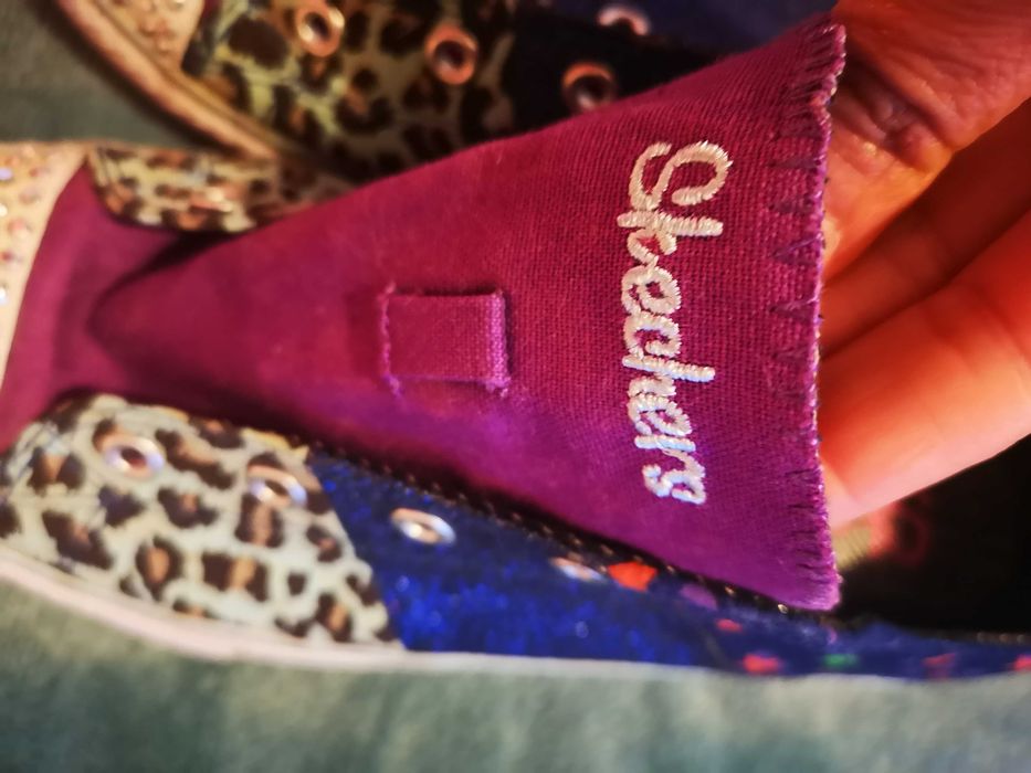 Ténis Sketchers novas