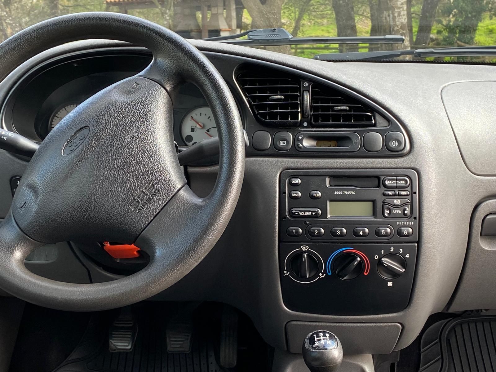 Ford fiesta ano 1999
