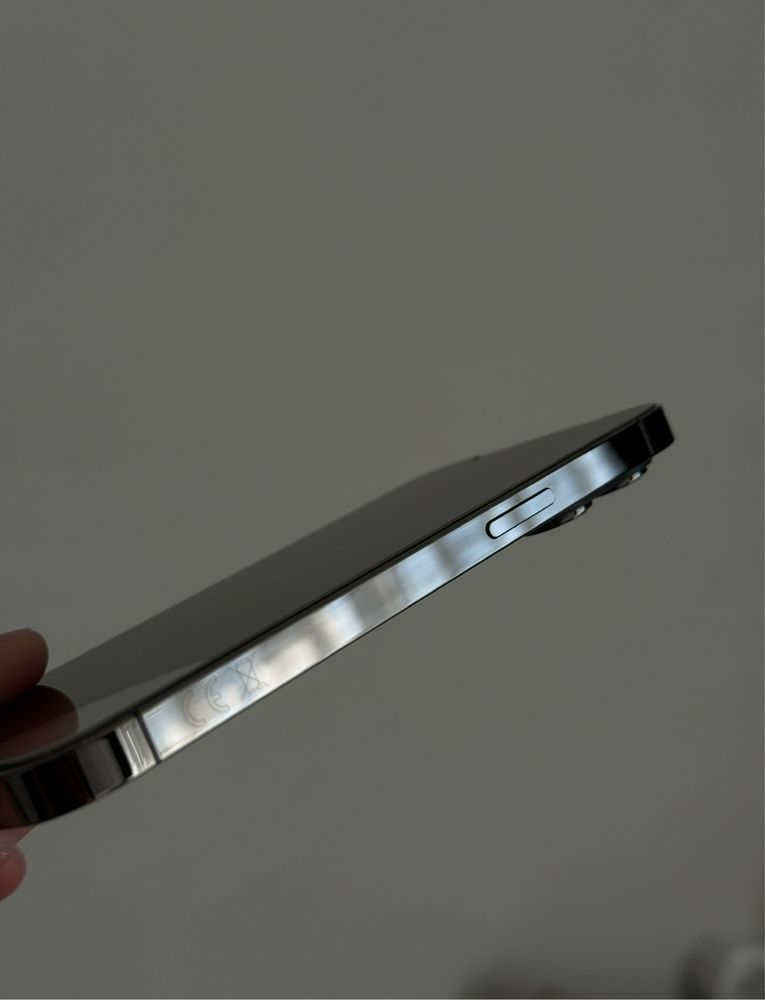 Iphone 13 pro 256 gb space black.Айфон 13 про 256 гб чорний