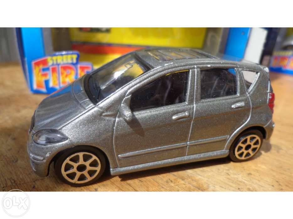 Carrinho miniatura - mercedes-benz, classe a - esc. 1/43