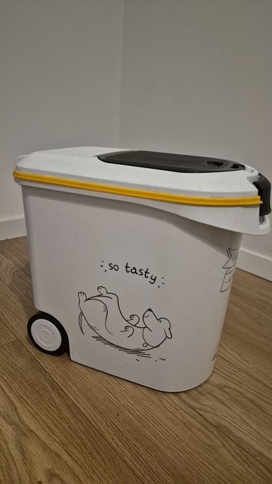 Curver pojemnik na karmę 12kg