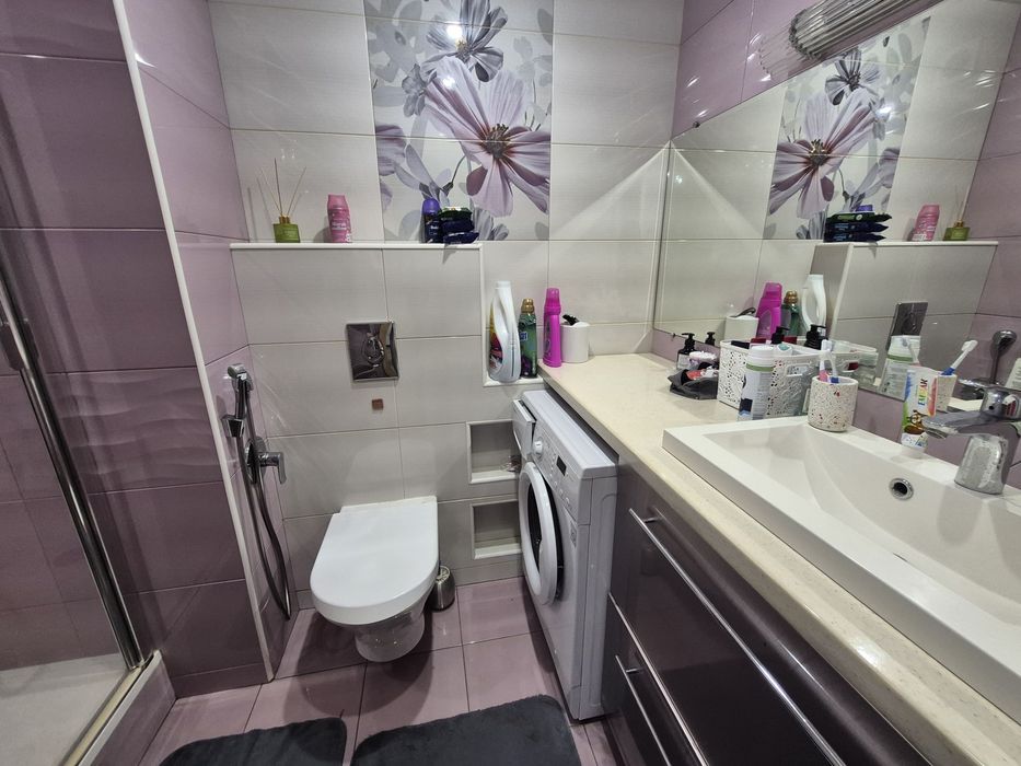 Продам велику трикімнатну квартиру- VIP, центр, Набережна, пляж. FINK