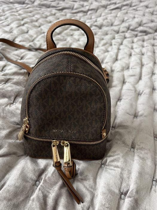 Сумка -рюкзачок жіноча Michael Kors