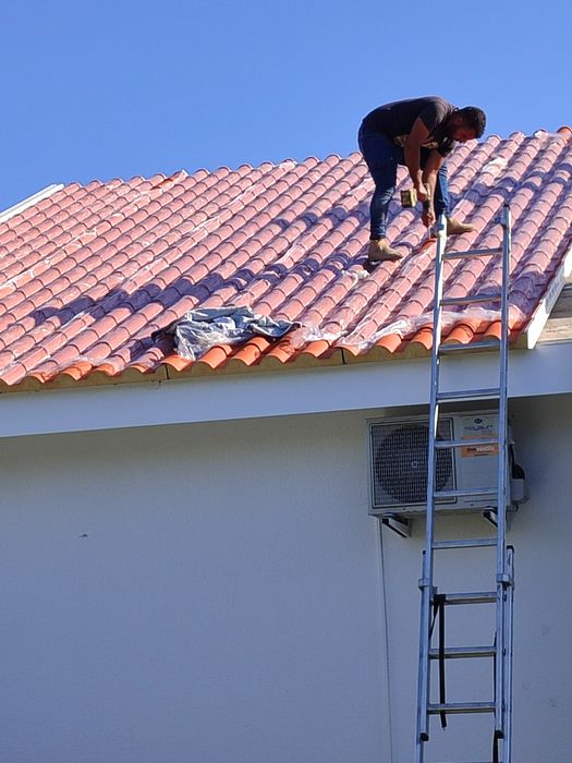 Telhados Performance  


- Retirada de Amianto
-