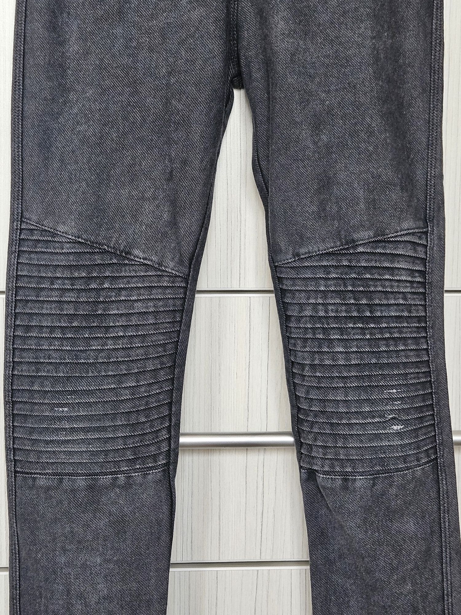 KappAhl eleganckie spodnie dresowe 122/128 cm