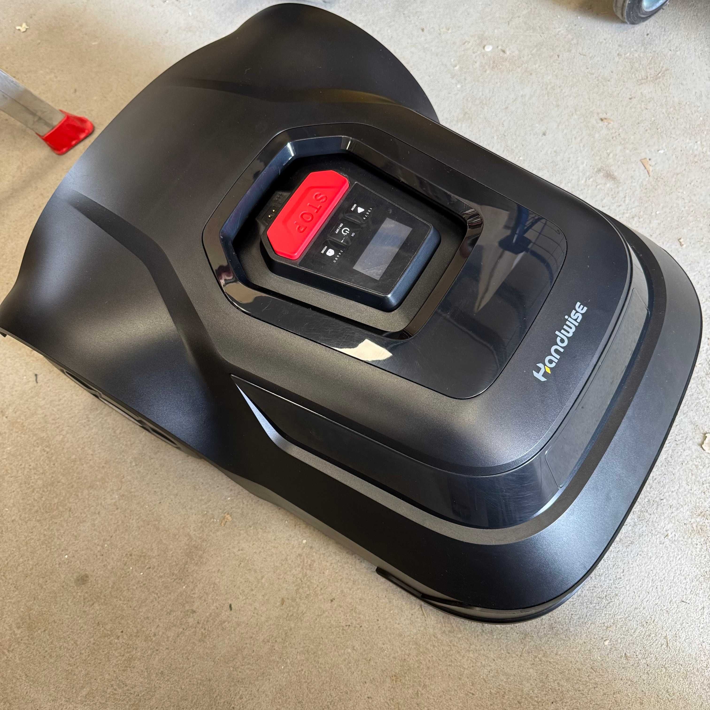 Robot koszący, 2,4 G WiFi lub Bluetooth aplikacja Handwise 500 m² IPX6