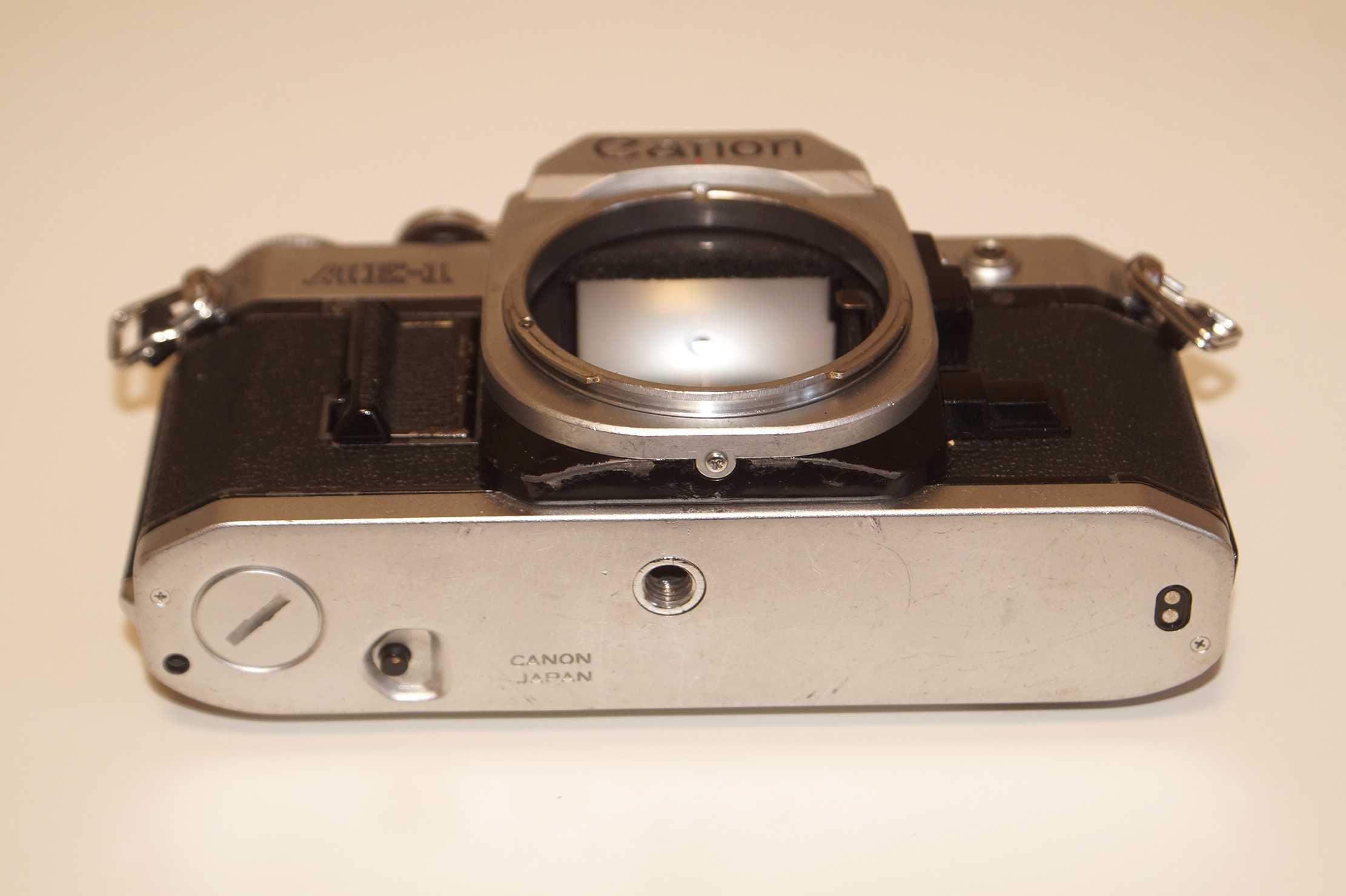 Canon AE-1 + FD 50 f/1.8